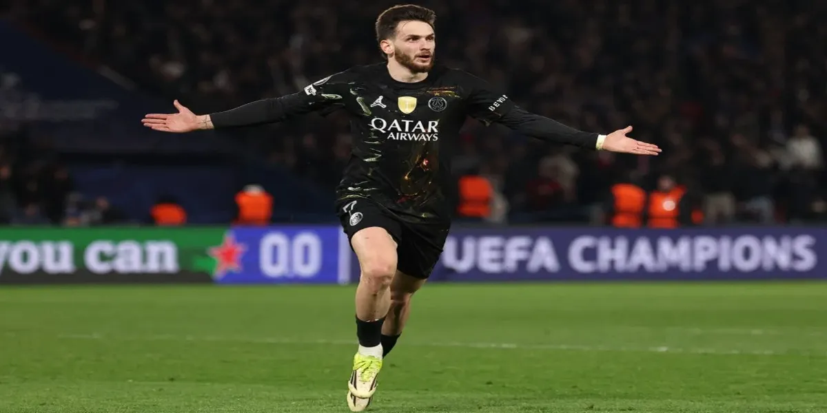 Arsenal pregateste transferul lui Kvaratskhelia de la PSG