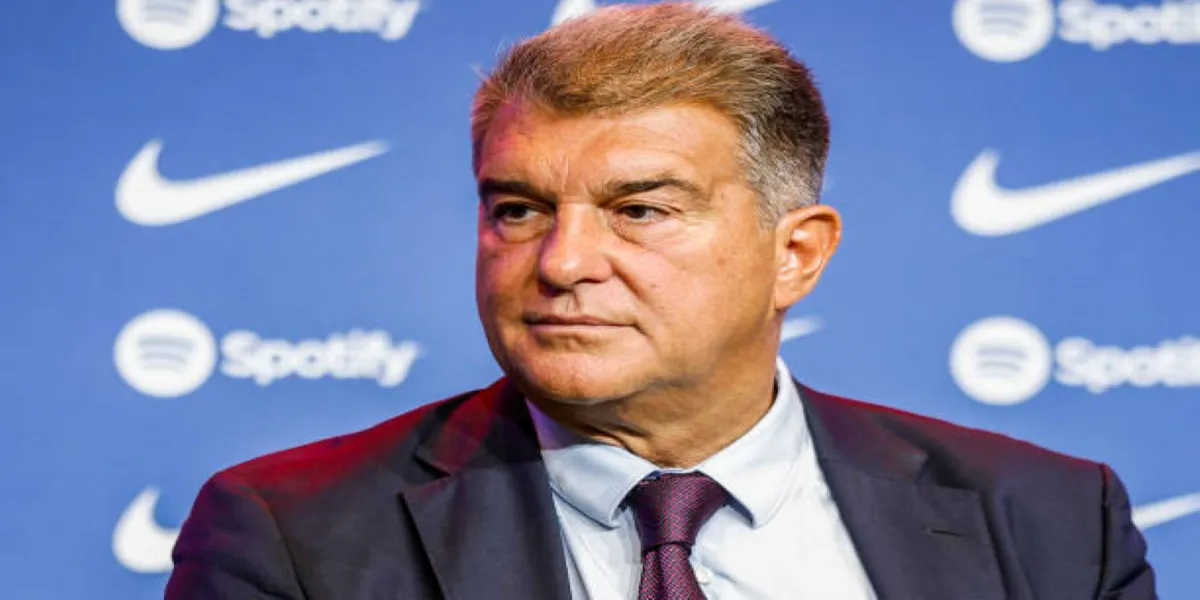 Joan Laporta a blocat transferul lui Petr Cech la Barcelona