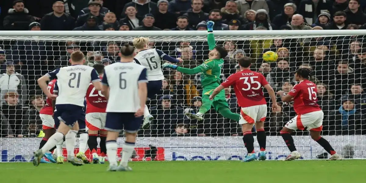 Tottenham învinge Man Utd și ajunge în semifinalele Cupei Ligii